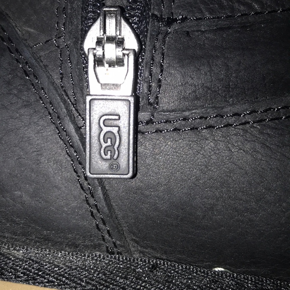 🎉HP🎉Black Uggs - Picture 7 of 7